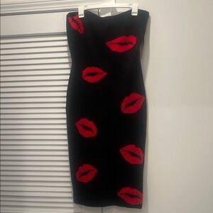 Almost Famous Strapless Black Dress with Red Lips
